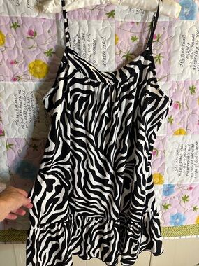 Joyspun Black & White Zebra Print Spaghetti Strap Tank/sleepwear